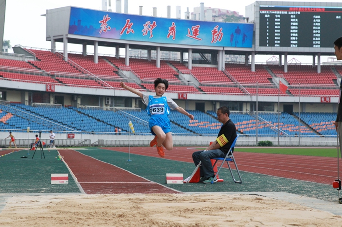 2019年亚洲田径大奖赛测试赛暨重庆市青少年田径锦标赛在市奥体中心成功举行