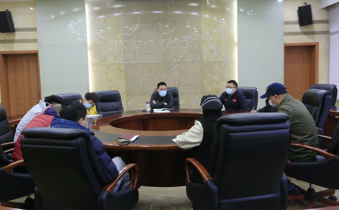 市奥体中心深入学习贯彻习近平总书记在统筹推进新冠肺炎疫情防控和经济社会发展工作部署会议上的重要讲话精神