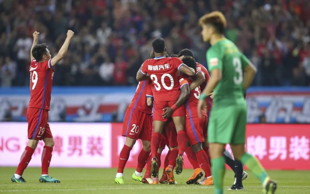 中超-重庆斯威3-3战平北京中赫国安