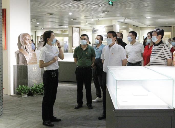 市奥体中心党支部组织开展“重温党史守初心 砥砺前行担使命”主题党日活动