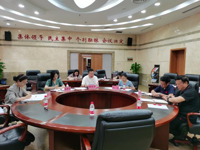 市体育局党组主题教育领导小组办公室调研指导市奥体中心主题教育开展情况