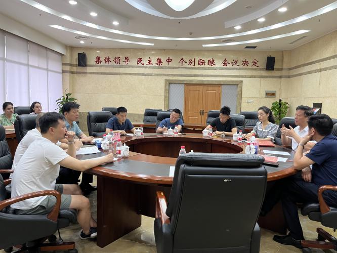 市大田湾全民健身中心到奥体中心考察交流